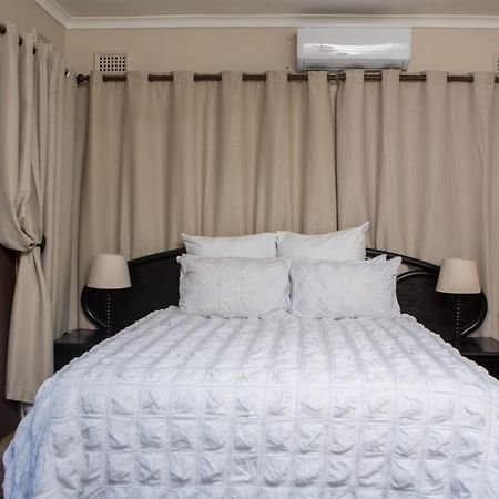 Dyna Guest House Ντούρμπαν Εξωτερικό φωτογραφία